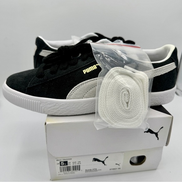 Puma Suede VTG Textured Leather Sneakers with extra laces in black / white - Picture 1 of 14
